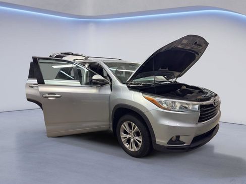 Used 2015 Toyota Highlander Plus image 7