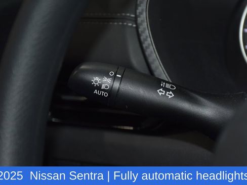 Used 2025 Nissan Sentra SV image 10