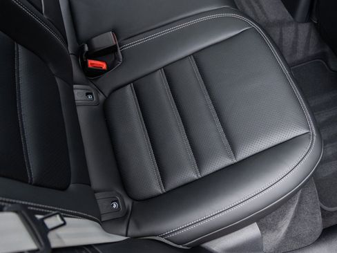 New 2026 Porsche Macan S image 44