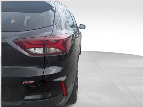Used 2022 Chevrolet TrailBlazer RS FWD image 14