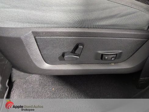 Used 2016 RAM 1500 Big Horn image 11