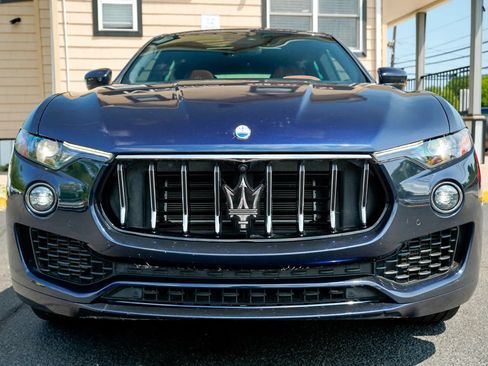 Used 2023 Maserati Levante GT AWD/4WD image 2