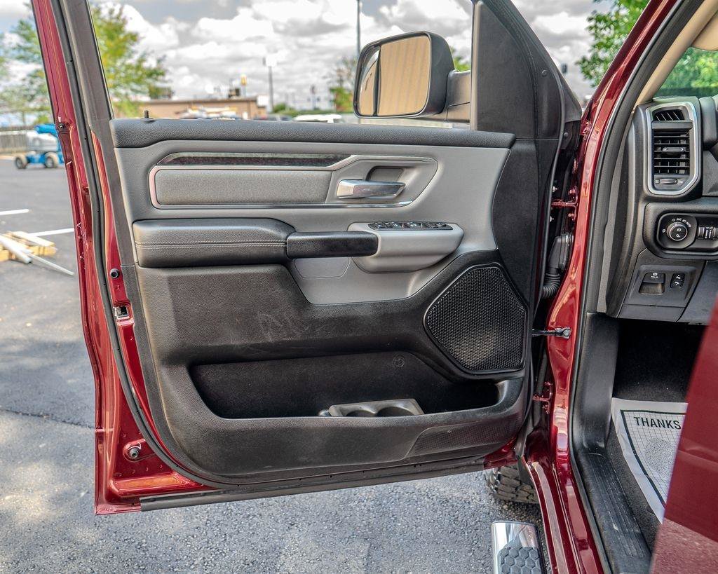 Used 2019 RAM 1500 Big Horn AWD/4WD image 12