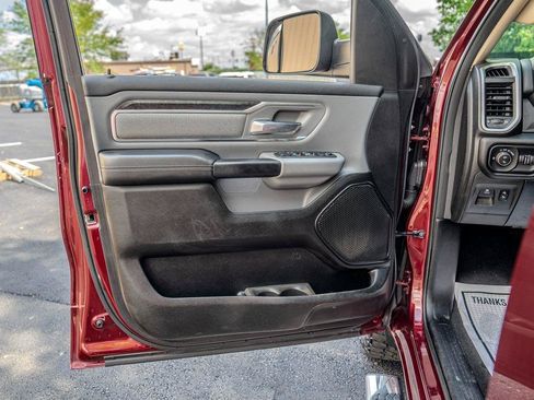Used 2019 RAM 1500 Big Horn AWD/4WD image 12