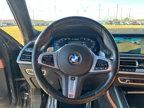 Used 2022 BMW X7 M50i w/ Cold Weather Package image 16