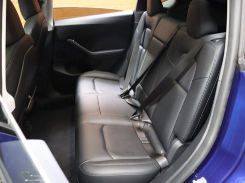 Used 2023 Tesla Model Y Long Range image 28