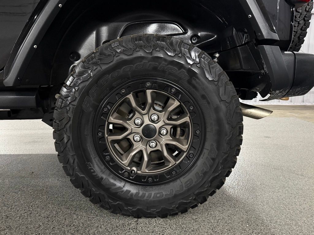 Used 2021 Jeep Wrangler Unlimited Rubicon w/ Trailer Tow Package AWD/4WD image 11