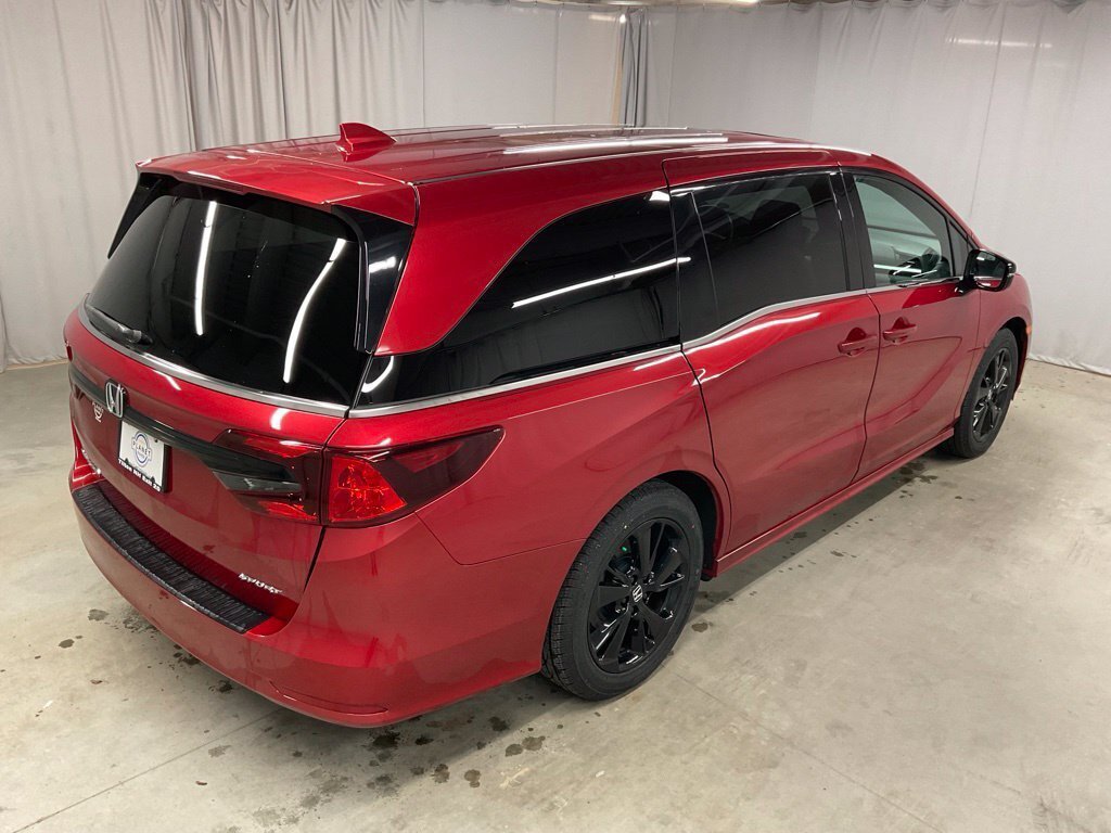 Used 2023 Honda Odyssey Sport image 12