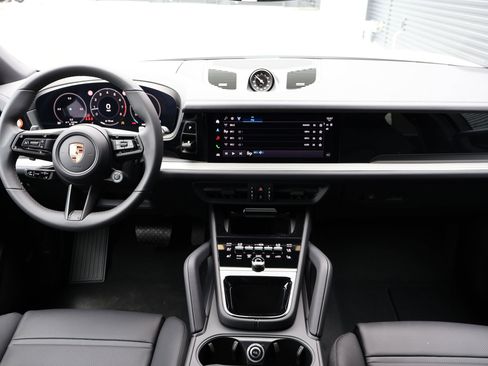 New 2026 Porsche Cayenne Coupe AWD/4WD image 22