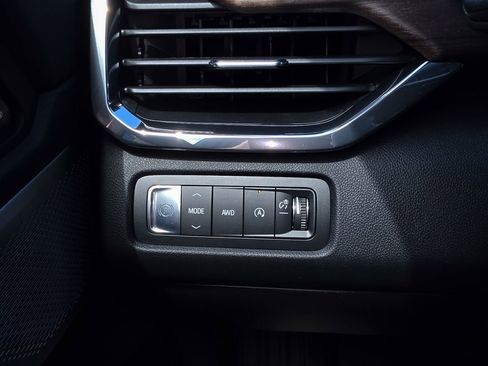 New 2026 GMC Acadia Denali Ultimate w/ LPO, Floor Liner Package AWD/4WD image 30