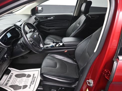 Used 2018 Ford Edge Titanium w/ Equipment Group 301A image 14