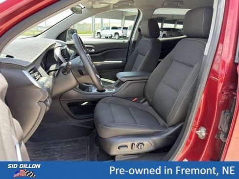 Certified 2020 GMC Acadia SLE w/ Driver Convenience Package FWD image 11