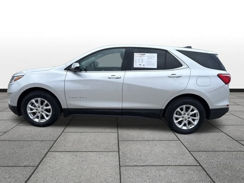 Used 2020 Chevrolet Equinox LT image 2