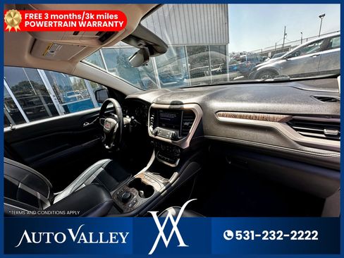 Used 2020 GMC Acadia Denali w/ Technology Package AWD/4WD image 19