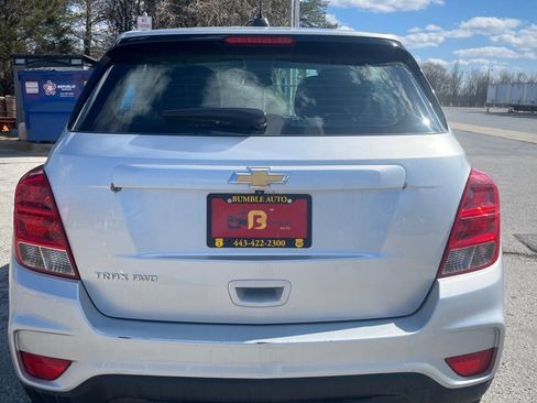 Used 2018 Chevrolet Trax LS image 13
