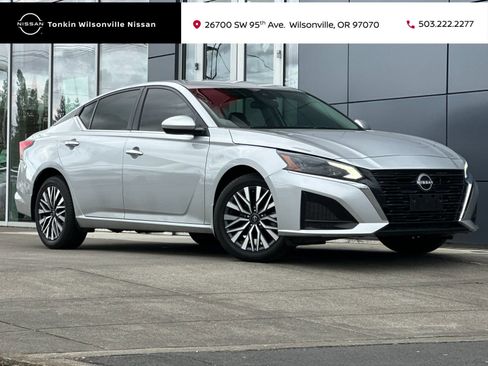 Used 2023 Nissan Altima 2.5 SV image 1