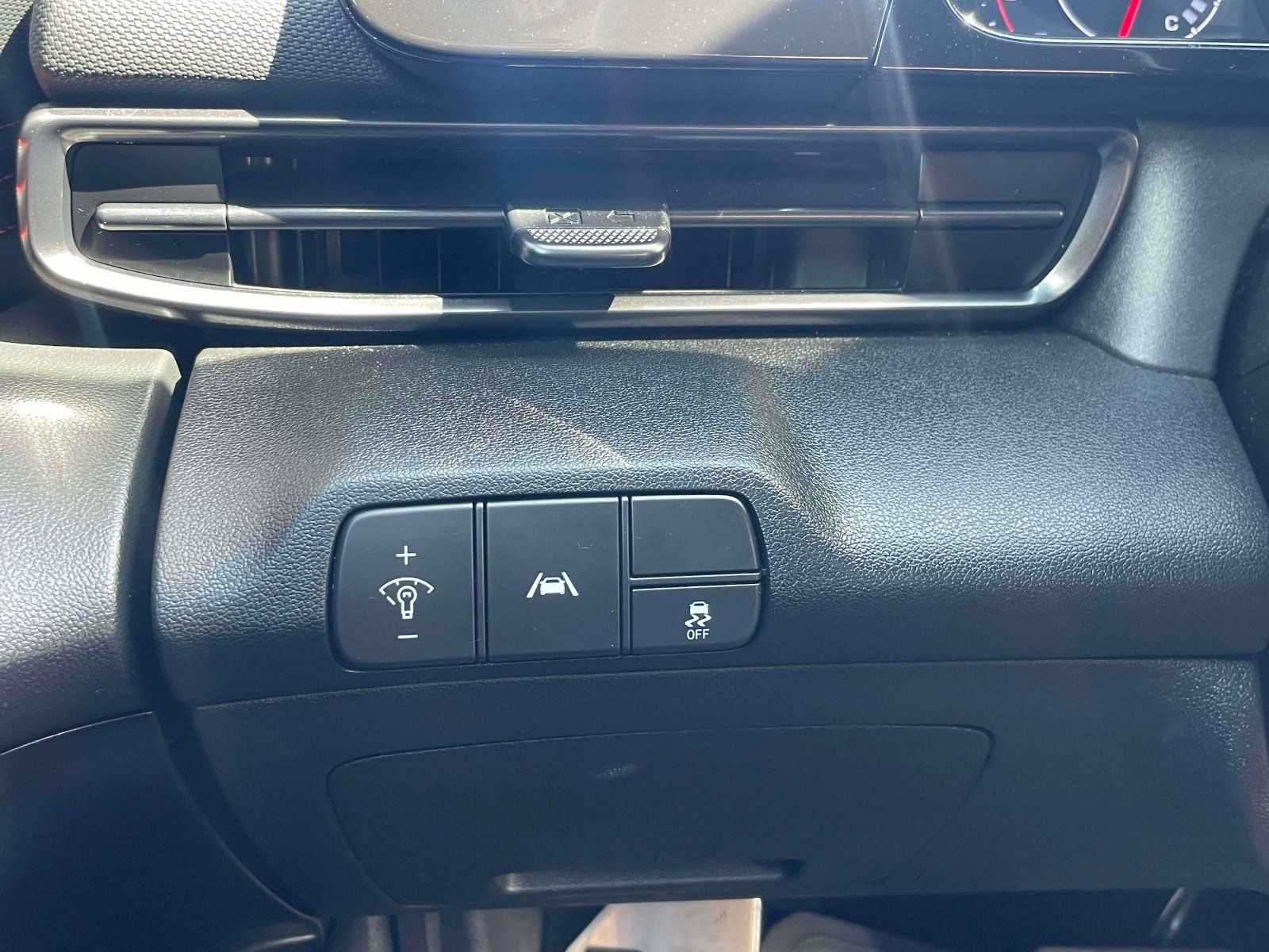 Used 2022 Hyundai Elantra N Line FWD image 20