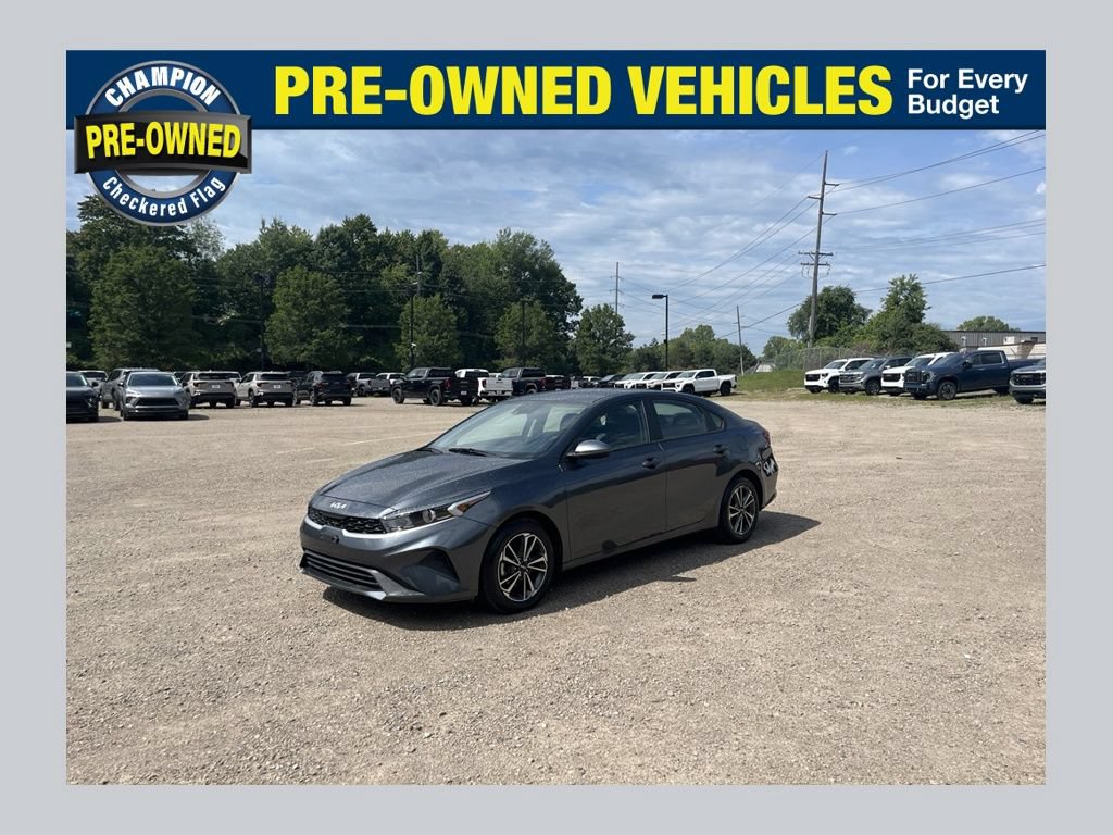 Used 2023 Kia Forte Sedan FWD image 1