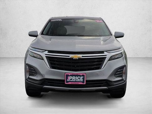 Used 2024 Chevrolet Equinox LT FWD image 2