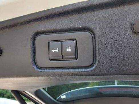 New 2025 Nissan Pathfinder Platinum w/ Cargo Package image 8