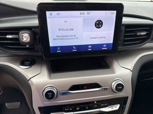 Used 2023 Ford Explorer XLT w/ Class IV Trailer Tow Package image 23