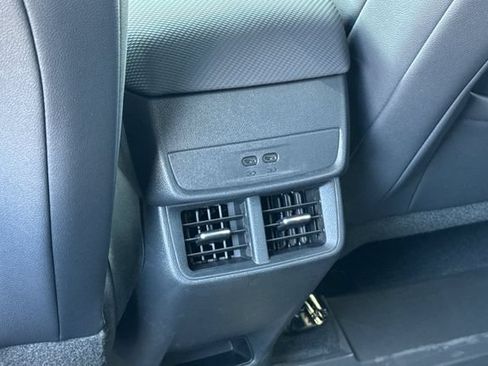 New 2027 Chevrolet Equinox LT w/ Convenience Package II FWD image 20
