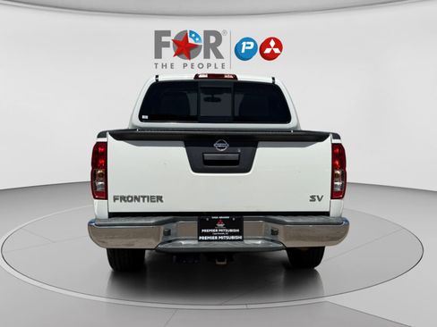Used 2019 Nissan Frontier SV RWD image 4