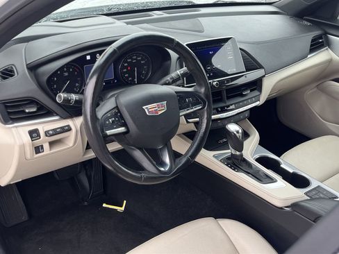 Used 2020 Cadillac CT4 Premium Luxury image 2