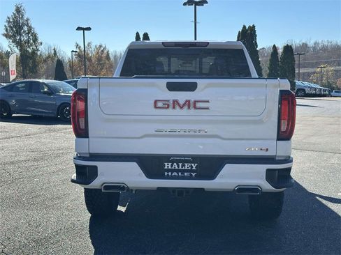 Used 2025 GMC Sierra 1500 AT4 w/ AT4 Premium Package image 21