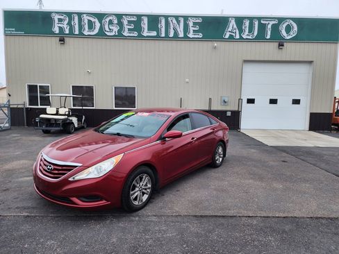 Used 2013 Hyundai Sonata GLS image 1
