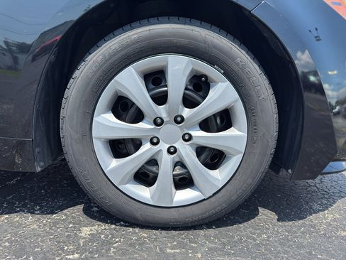 Used 2024 Toyota Corolla LE FWD image 33