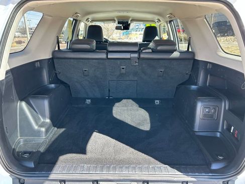Used 2024 Toyota 4Runner TRD Off-Road Premium AWD/4WD image 27