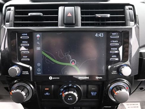 Used 2022 Toyota 4Runner TRD Off-Road Premium AWD/4WD image 19