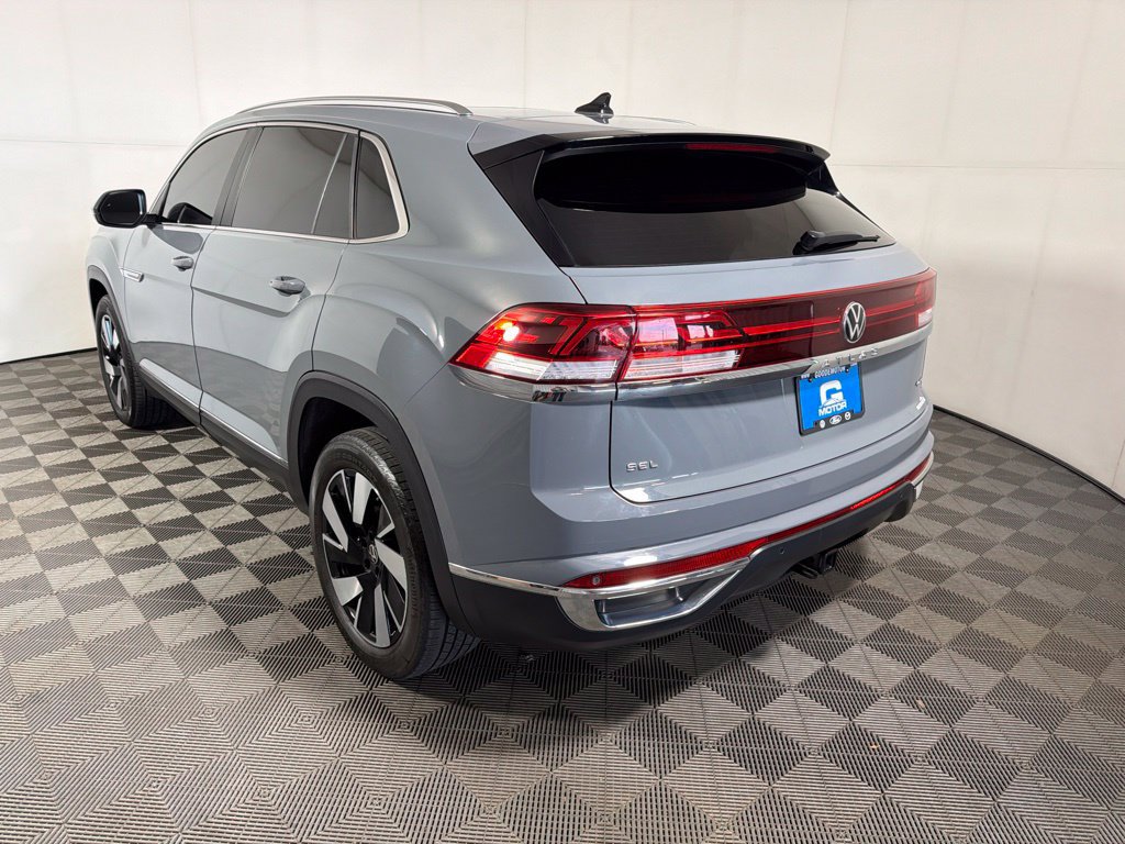 Certified 2025 Volkswagen Atlas Cross Sport SEL AWD/4WD image 5