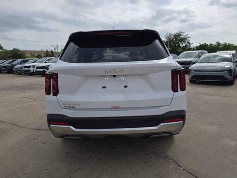 New 2026 Kia Sorento S FWD image 7