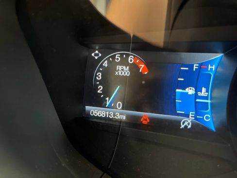 Used 2020 Ford Fusion SE w/ Equipment Group 151A FWD image 16