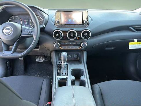 Certified 2025 Nissan Sentra S FWD image 7