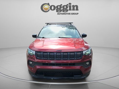 Used 2022 Jeep Compass Altitude AWD/4WD image 1