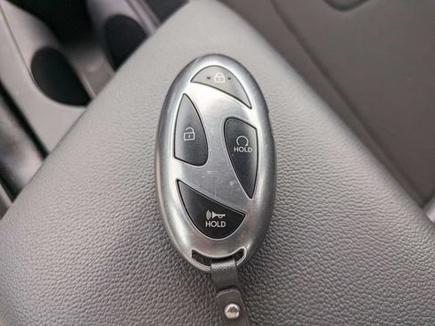 Used 2025 Hyundai Elantra Sport FWD image 25