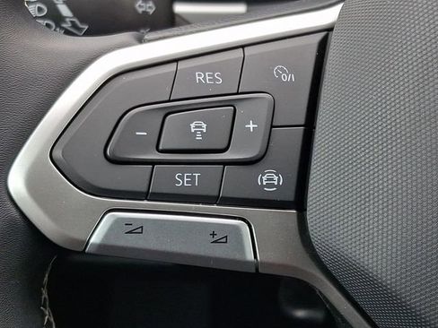 Used 2023 Volkswagen Atlas SE w/ Panoramic Sunroof Package image 22