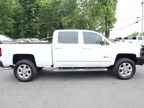 Used 2018 Chevrolet Silverado 2500 LTZ w/ Duramax Plus Package AWD/4WD image 4
