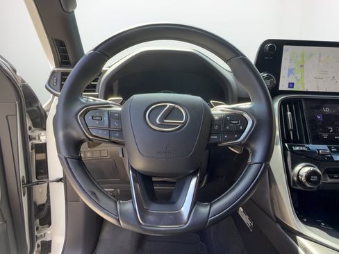 Used 2024 Lexus LX 600 4WD w/ Appearance Package image 10