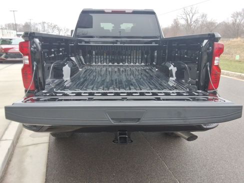 Used 2025 Chevrolet Silverado 2500 Custom w/ Custom Convenience Package image 27