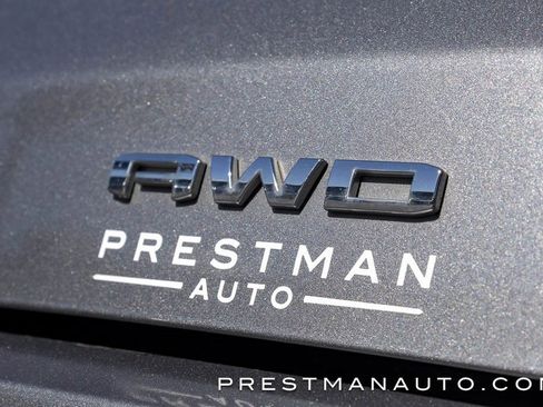 Used 2022 GMC Acadia Denali w/ Denali Ultimate Package image 46