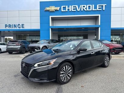 Used 2023 Nissan Altima 2.5 SV