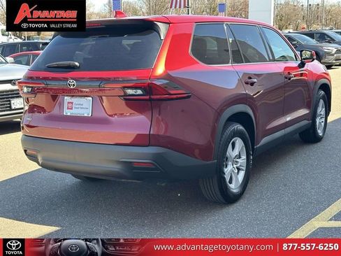 Certified 2025 Toyota Grand Highlander AWD image 7