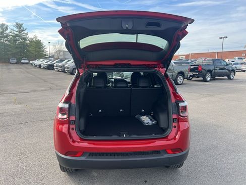 New 2026 Jeep Compass Latitude image 17