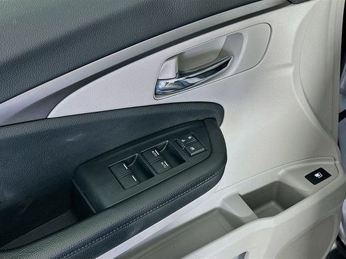 Used 2021 Honda Pilot EX image 15