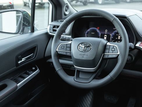 New 2026 Toyota Sienna XSE FWD image 13