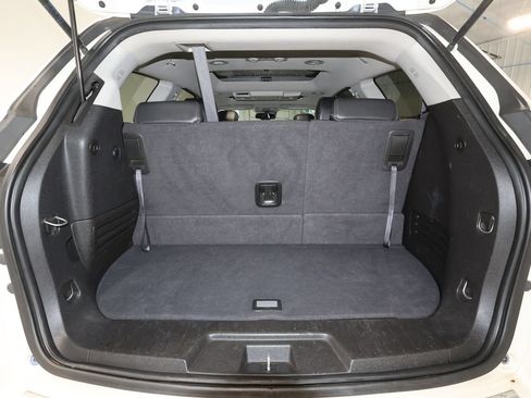 Used 2014 Chevrolet Traverse LTZ AWD/4WD image 16